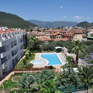 Celik Hotel Icmeler